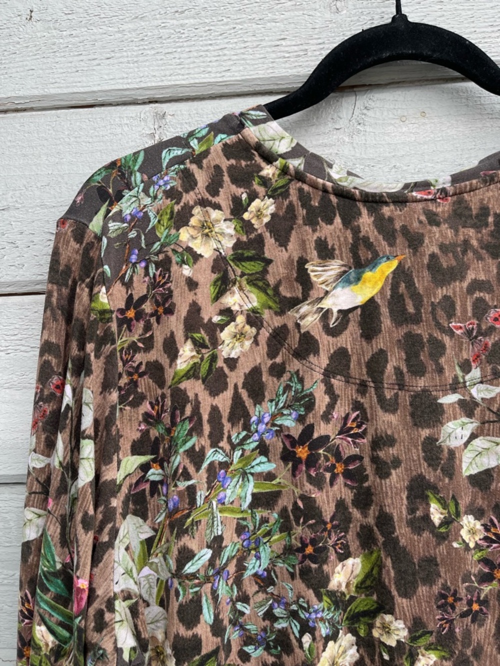 Johnny Was Ash Bird Floral Print Top Size L - Picture 13 of 16